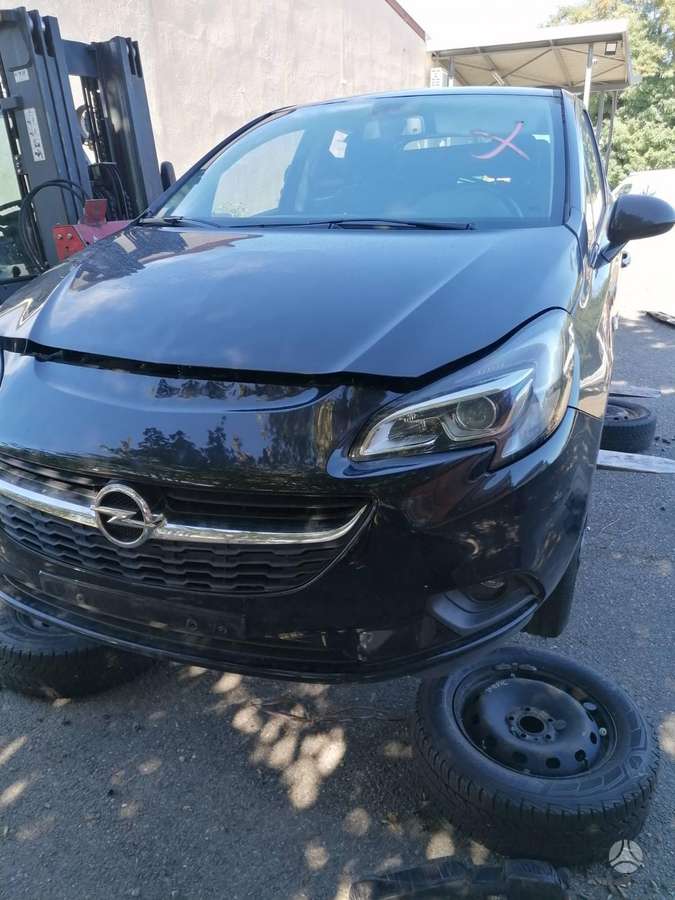 Opel Corsa 37069885048