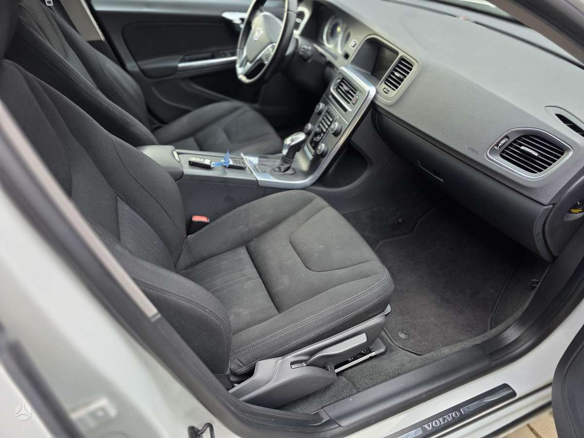 Volvo V60, 2.4 l., Универсал