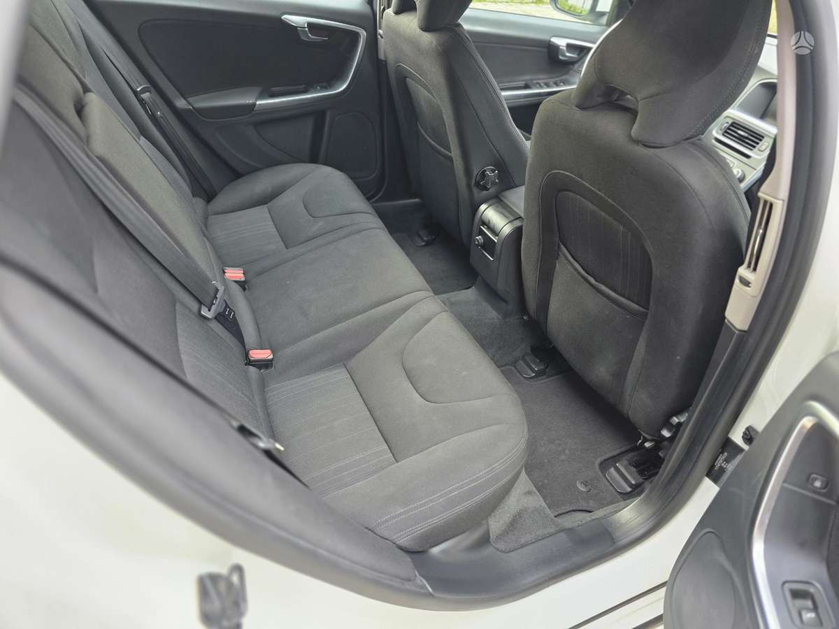 Volvo V60, 2.4 l., wagon