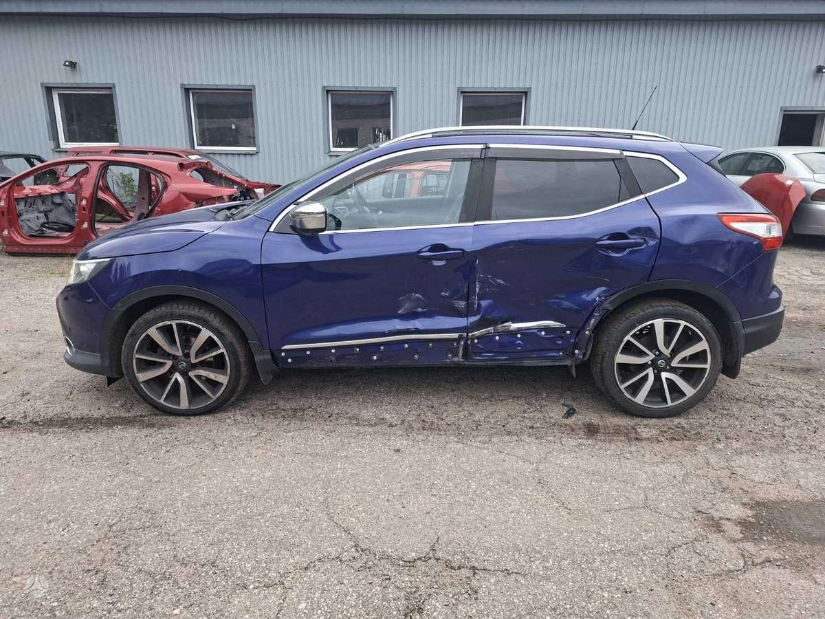 Nissan Qashqai по частям