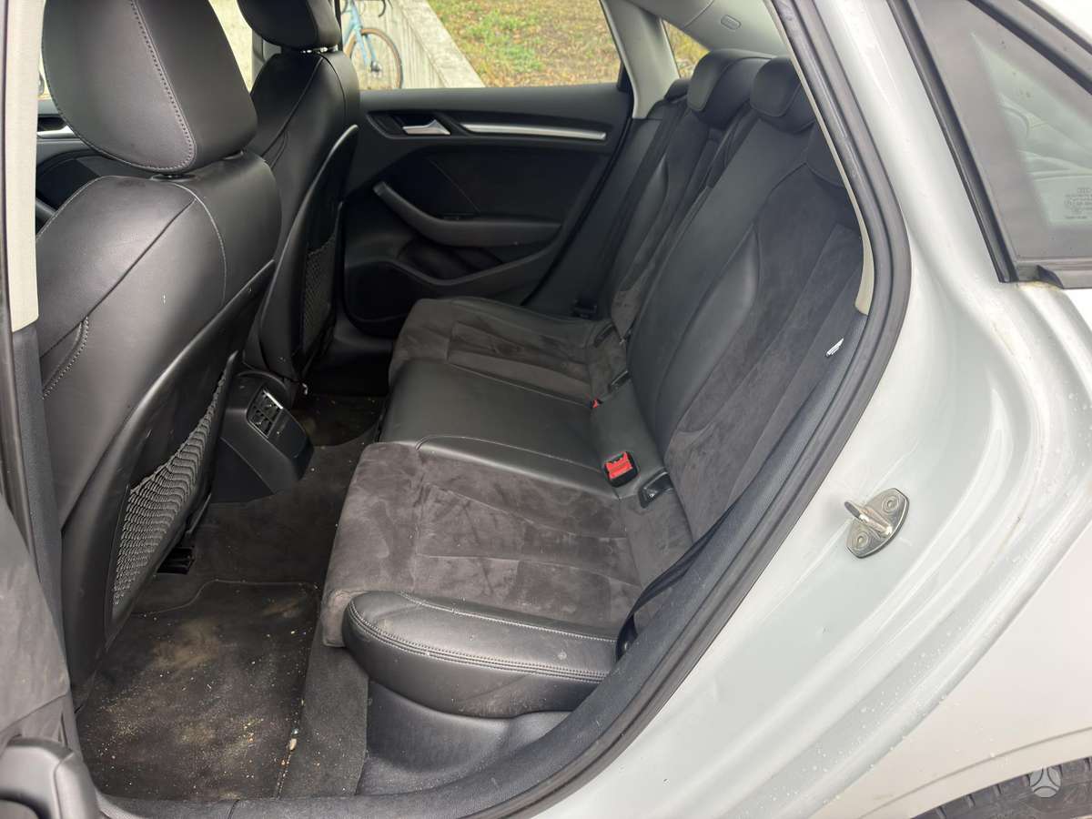 Audi A3, 1.6 l., Седан