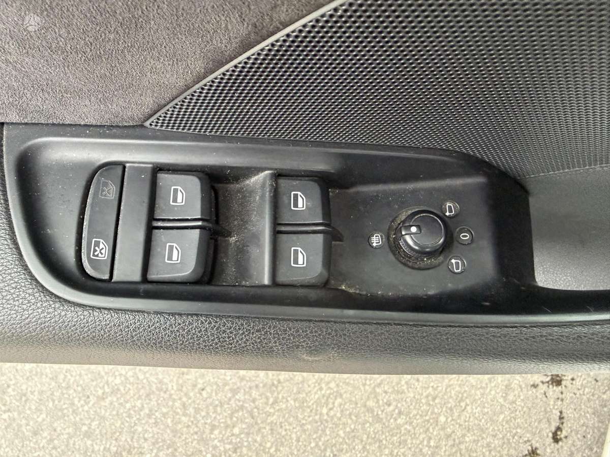 Audi A3, 1.6 l., Седан