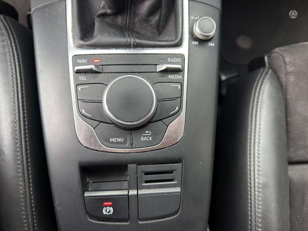 Audi A3, 1.6 l., Седан