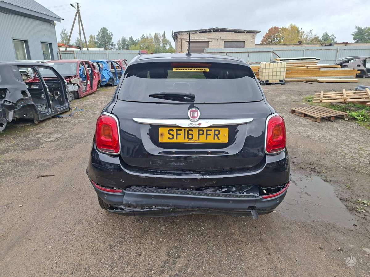 Fiat 500X dalimis