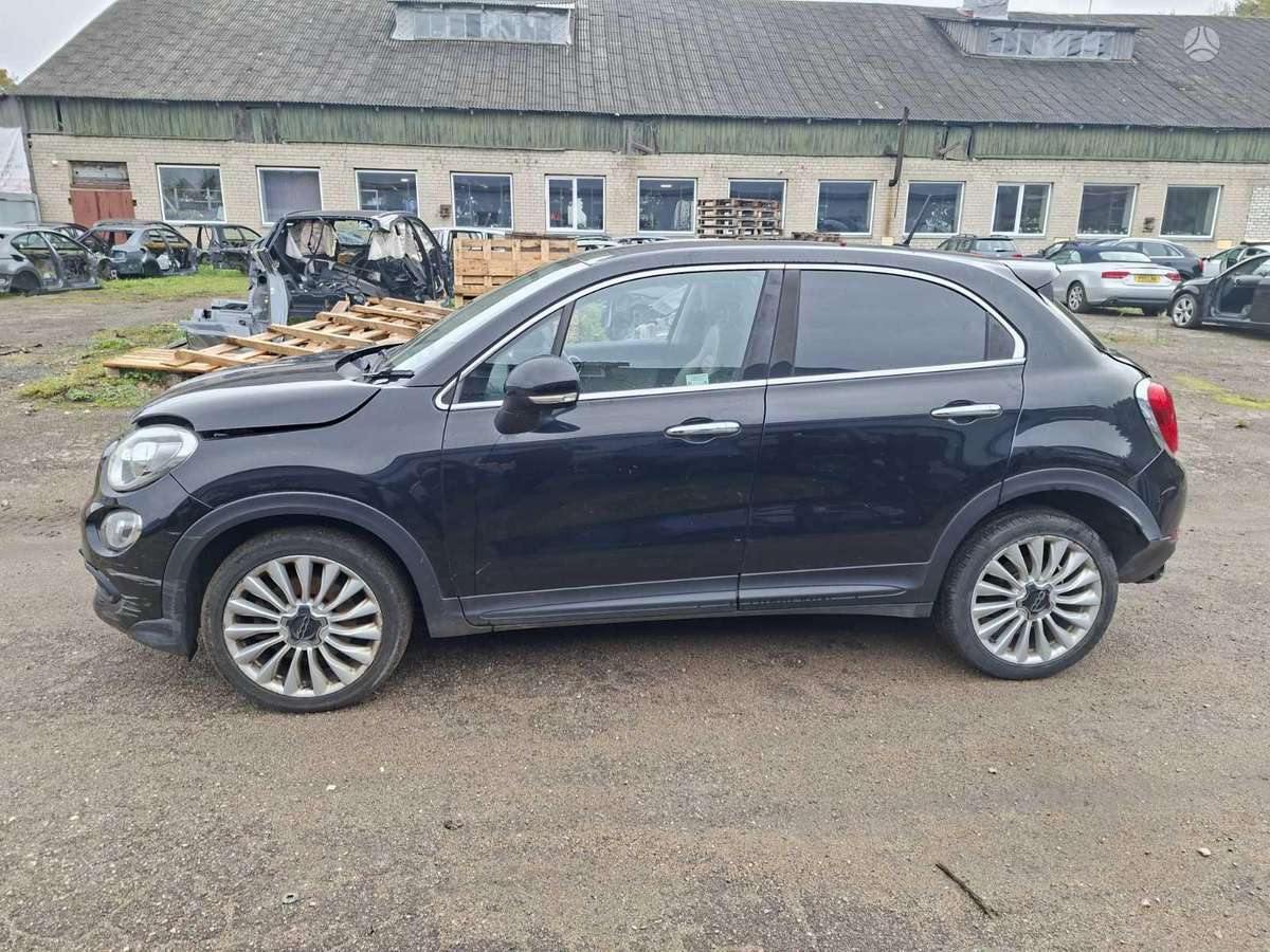 Fiat 500X по частям