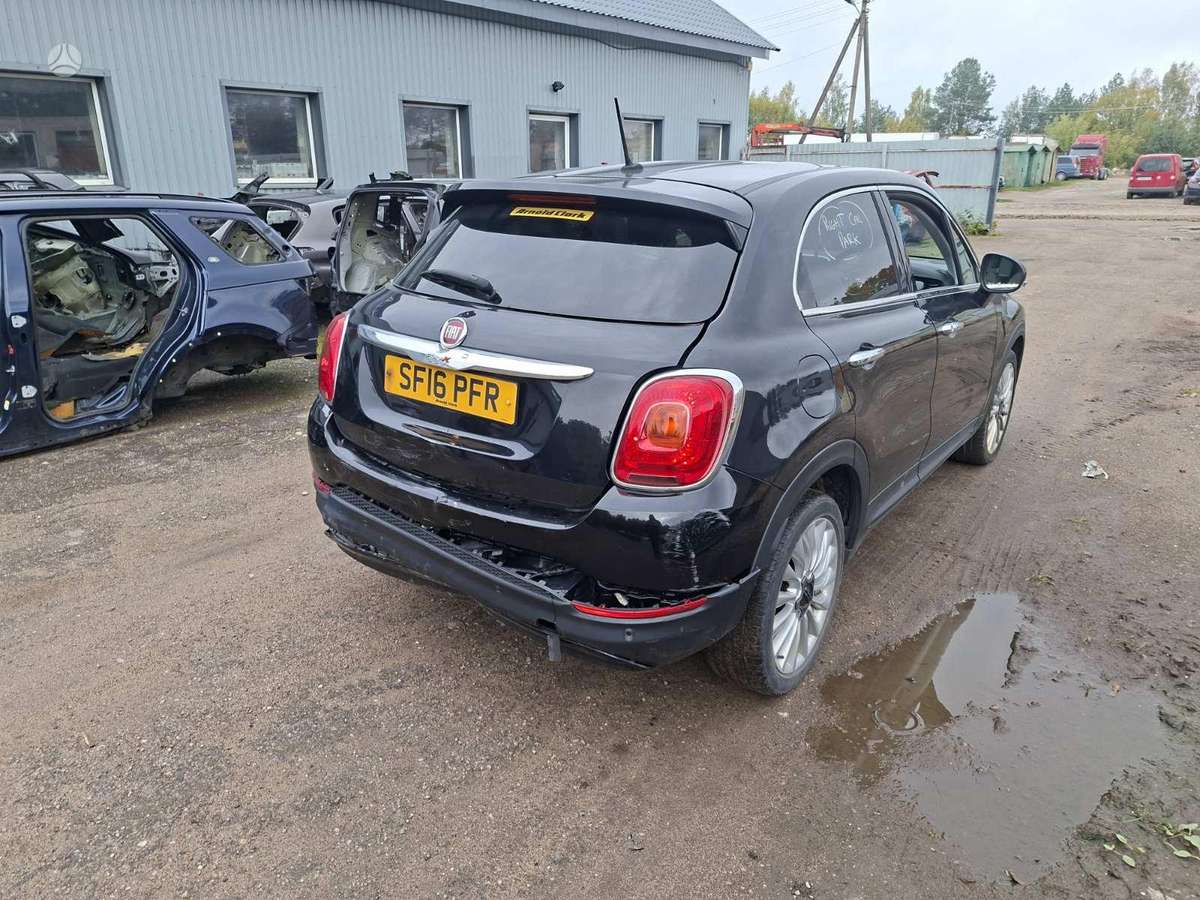 Fiat 500X dalimis