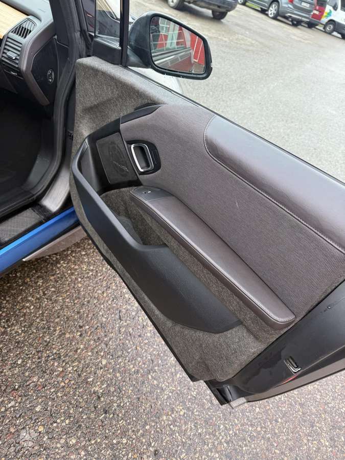 BMW i3, 19 kWh, hatchback