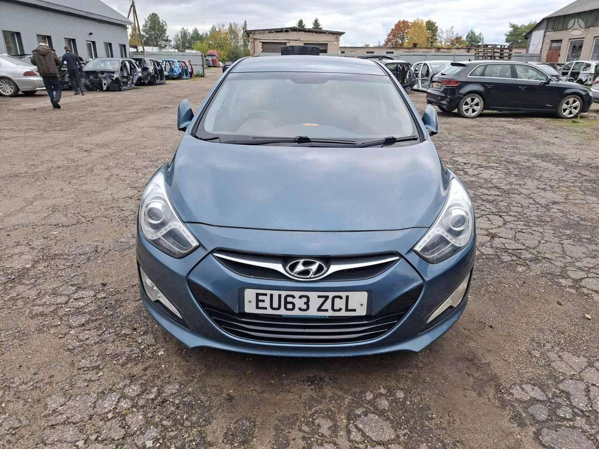 Hyundai i40 по частям