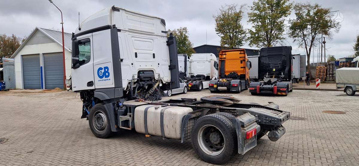 Mercedes-Benz Actros 1851, single sleeper
