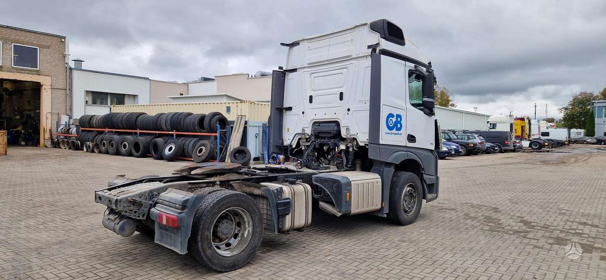 Mercedes-Benz Actros 1851, single sleeper