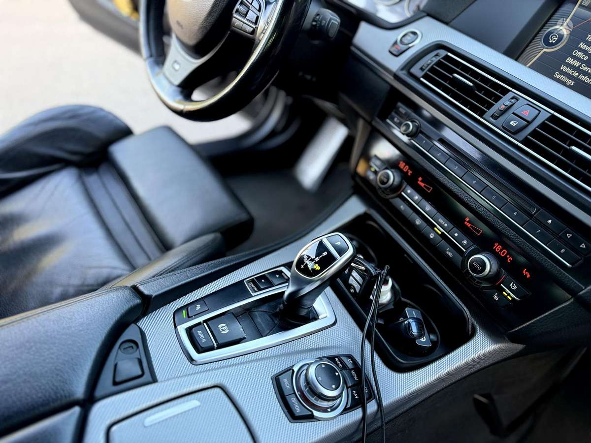BMW 520, 2.0 l., universalas