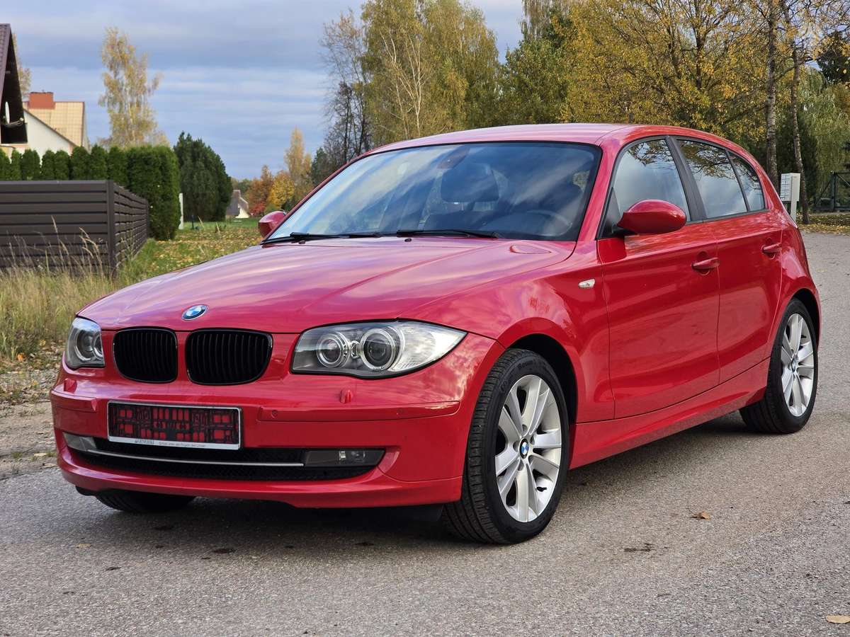 BMW 118, 2.0 l., Хэтчбек