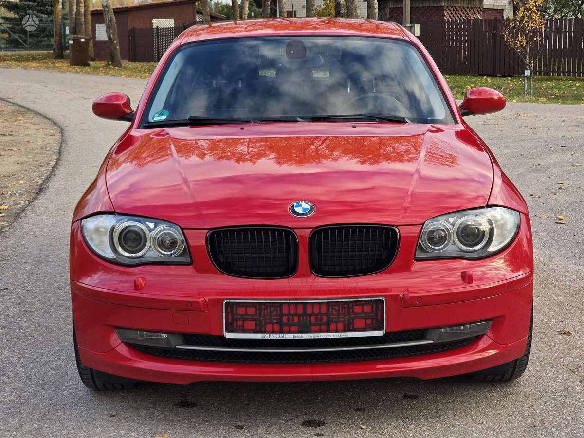 BMW 118, 2.0 l., Хэтчбек