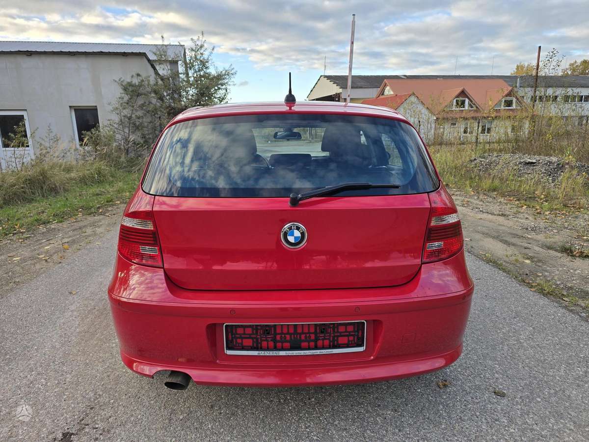 BMW 118, 2.0 l., Хэтчбек