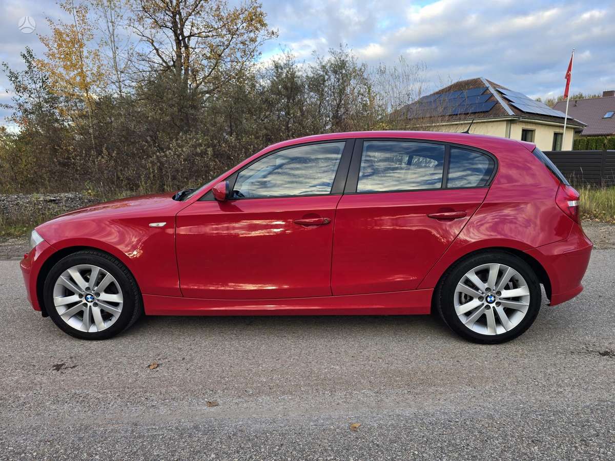 BMW 118, 2.0 l., Хэтчбек
