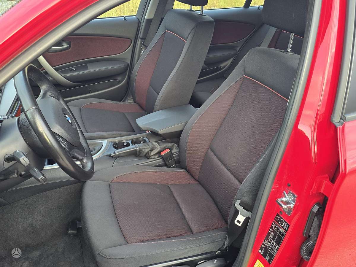 BMW 118, 2.0 l., Хэтчбек