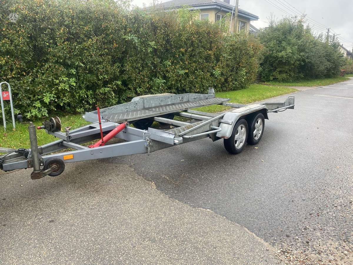 DT, auto transporter
