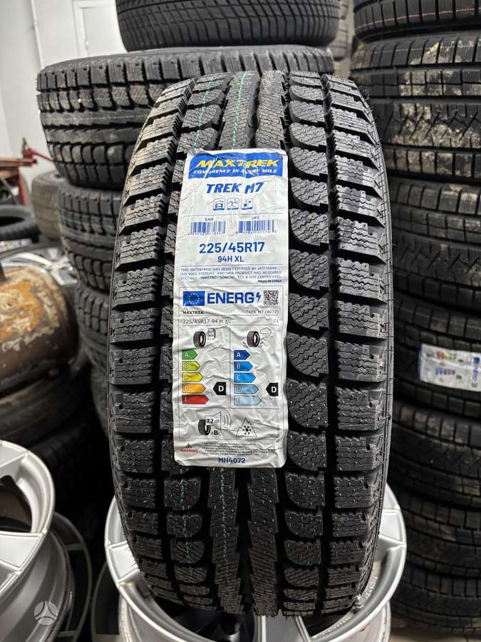 Maxtrek M7, зимние 225/45 R17