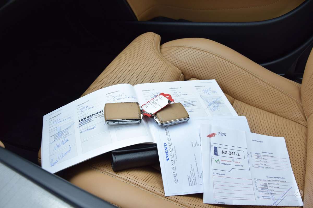 Volvo S90, 2.0 l., Седан