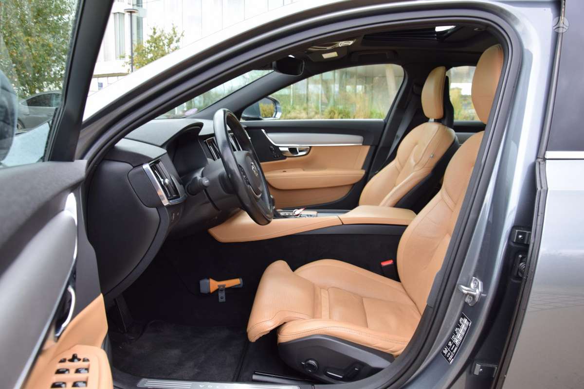 Volvo S90, 2.0 l., Седан