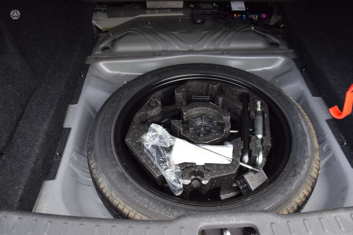 Volvo S90, 2.0 l., Седан
