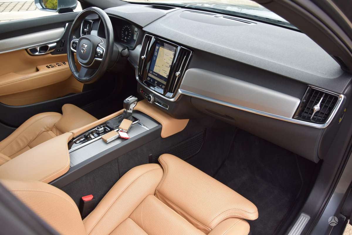 Volvo S90, 2.0 l., Седан
