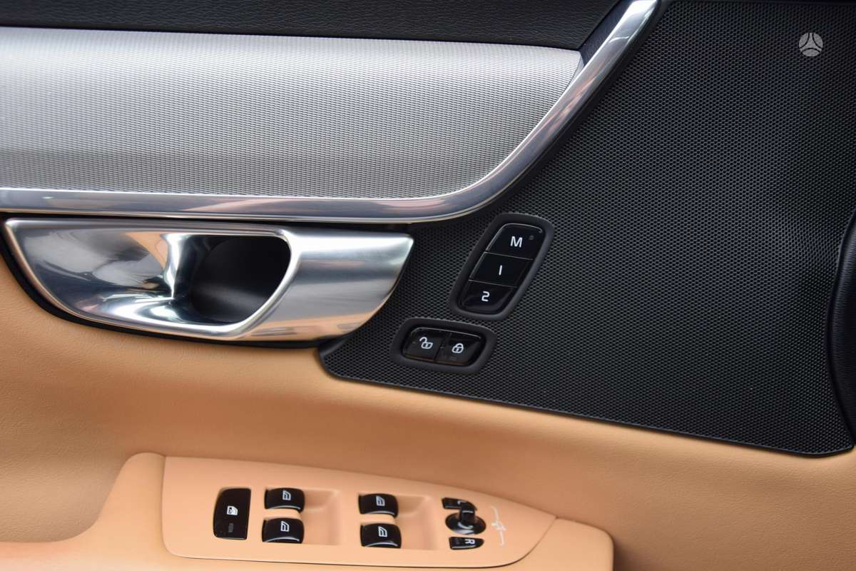 Volvo S90, 2.0 l., Седан