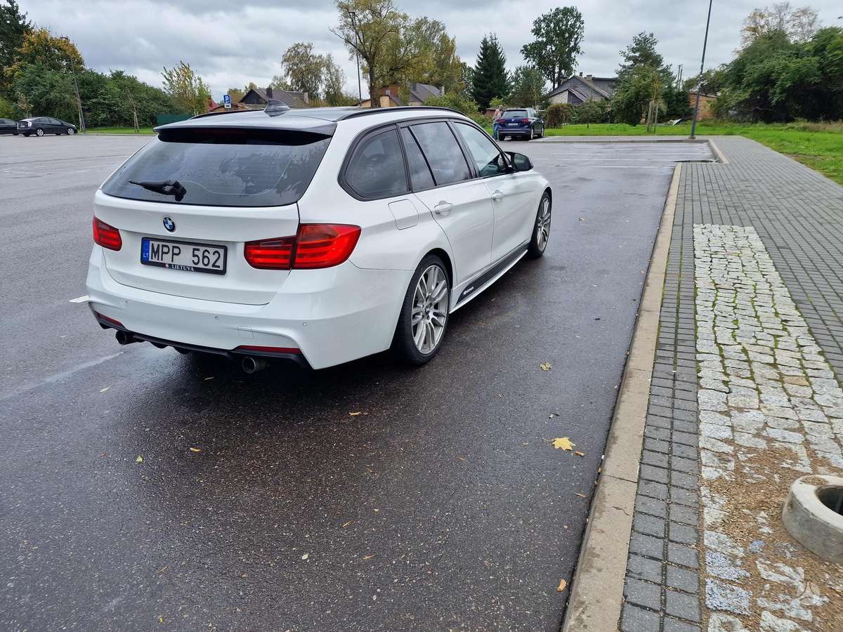 BMW 330, 3.0 l., Универсал