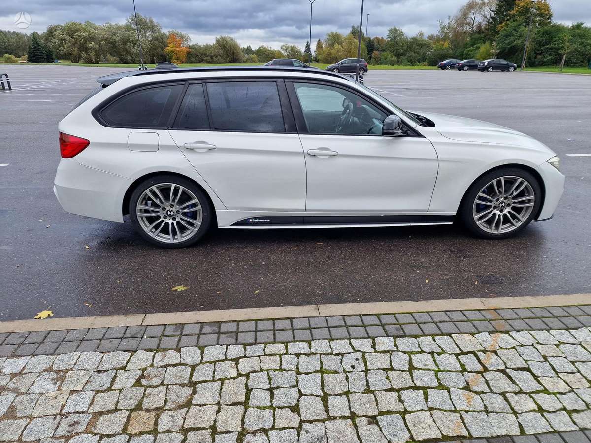 BMW 330, 3.0 l., Универсал