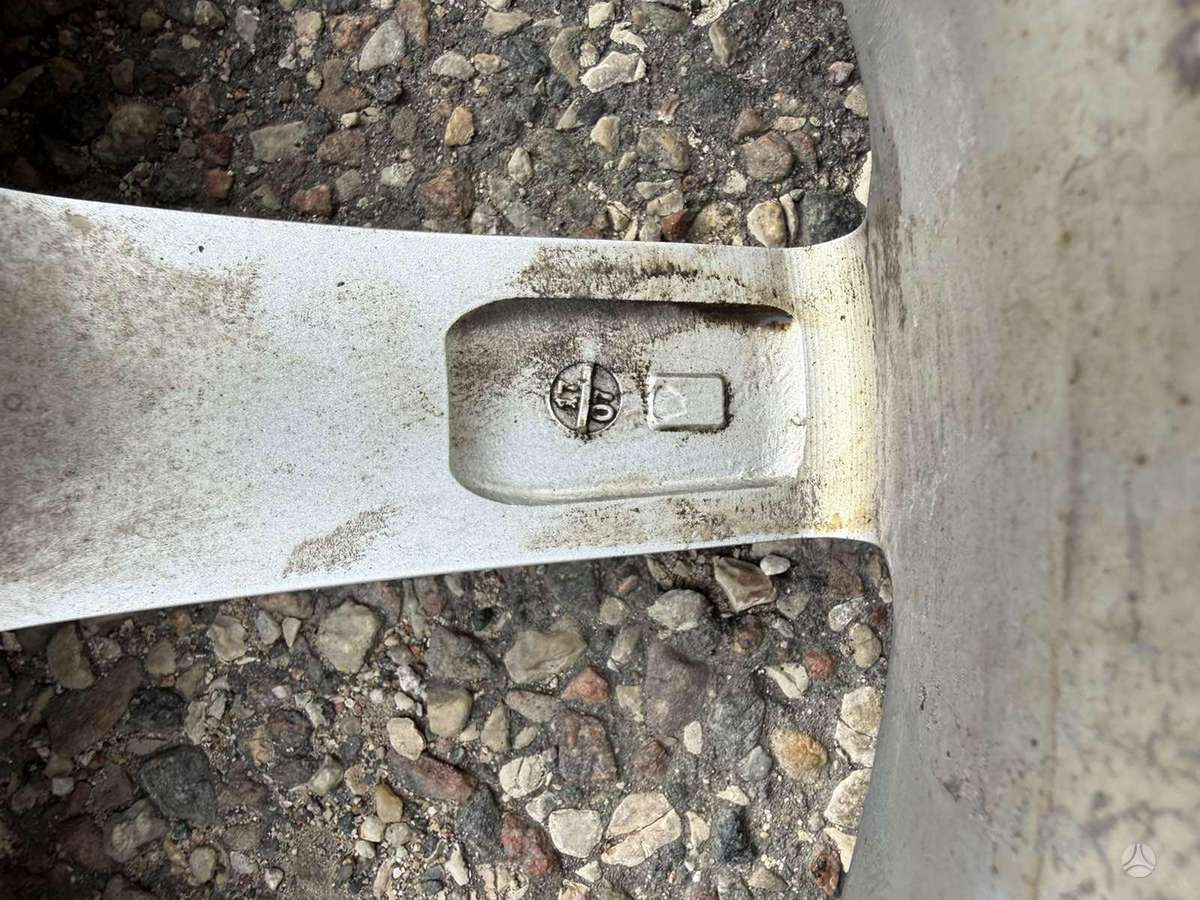 Volkswagen, light alloy, R18