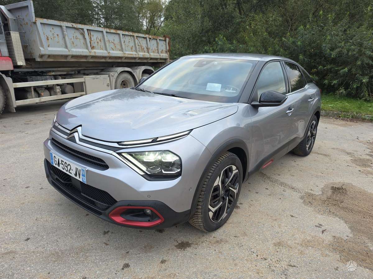 Citroen C4, 1.5 l., Внедорожник / Кроссовер