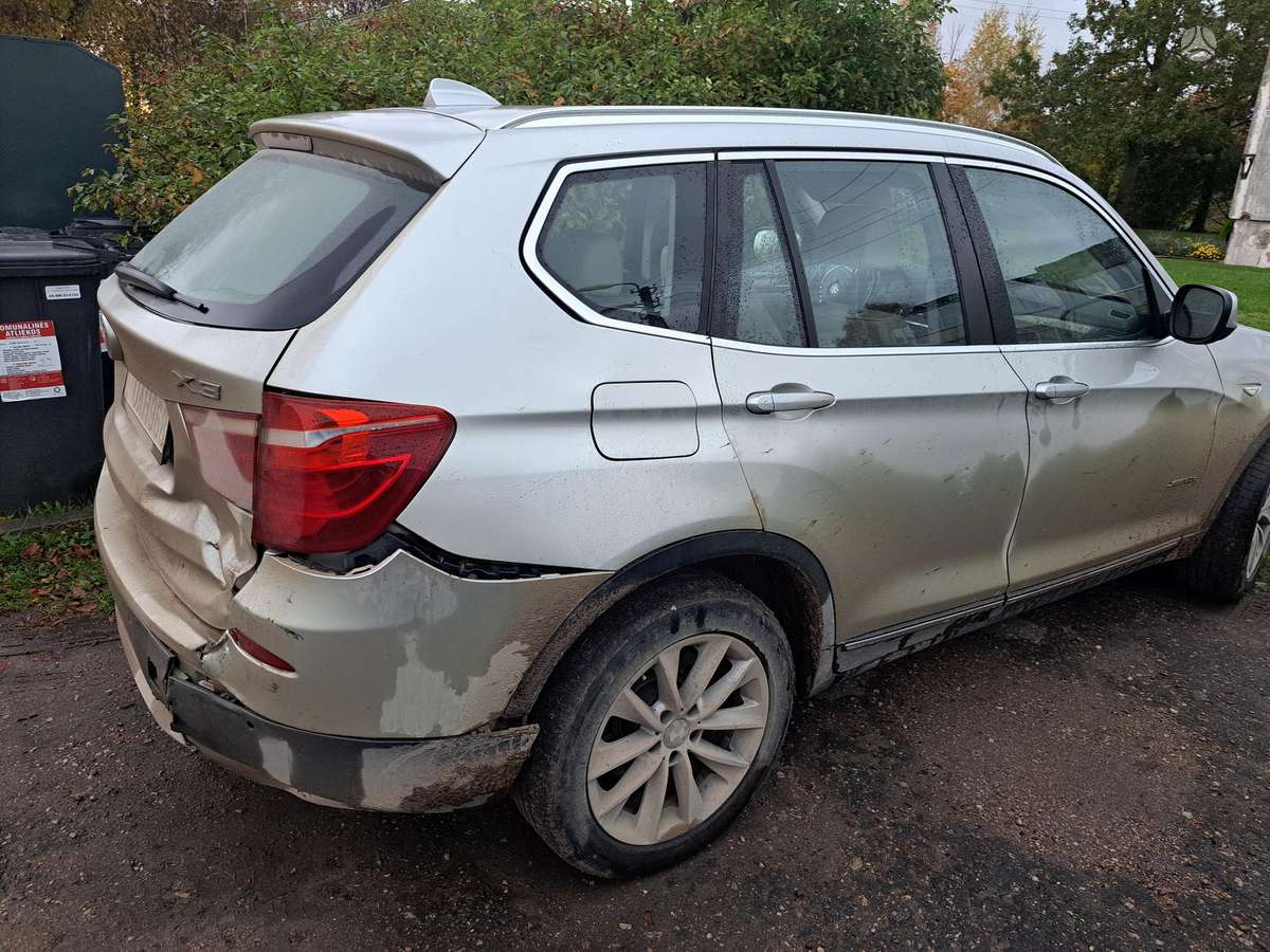 BMW X3, 2.0 l., off-road / crossover
