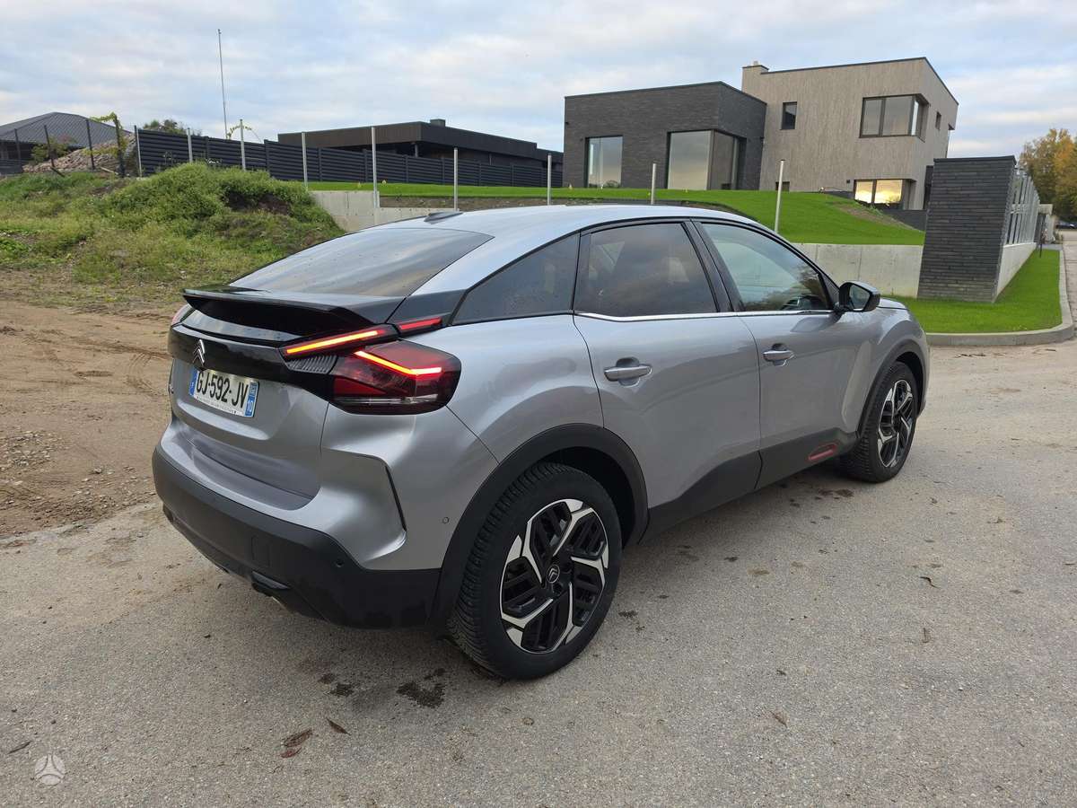 Citroen C4, 1.5 l., Внедорожник / Кроссовер