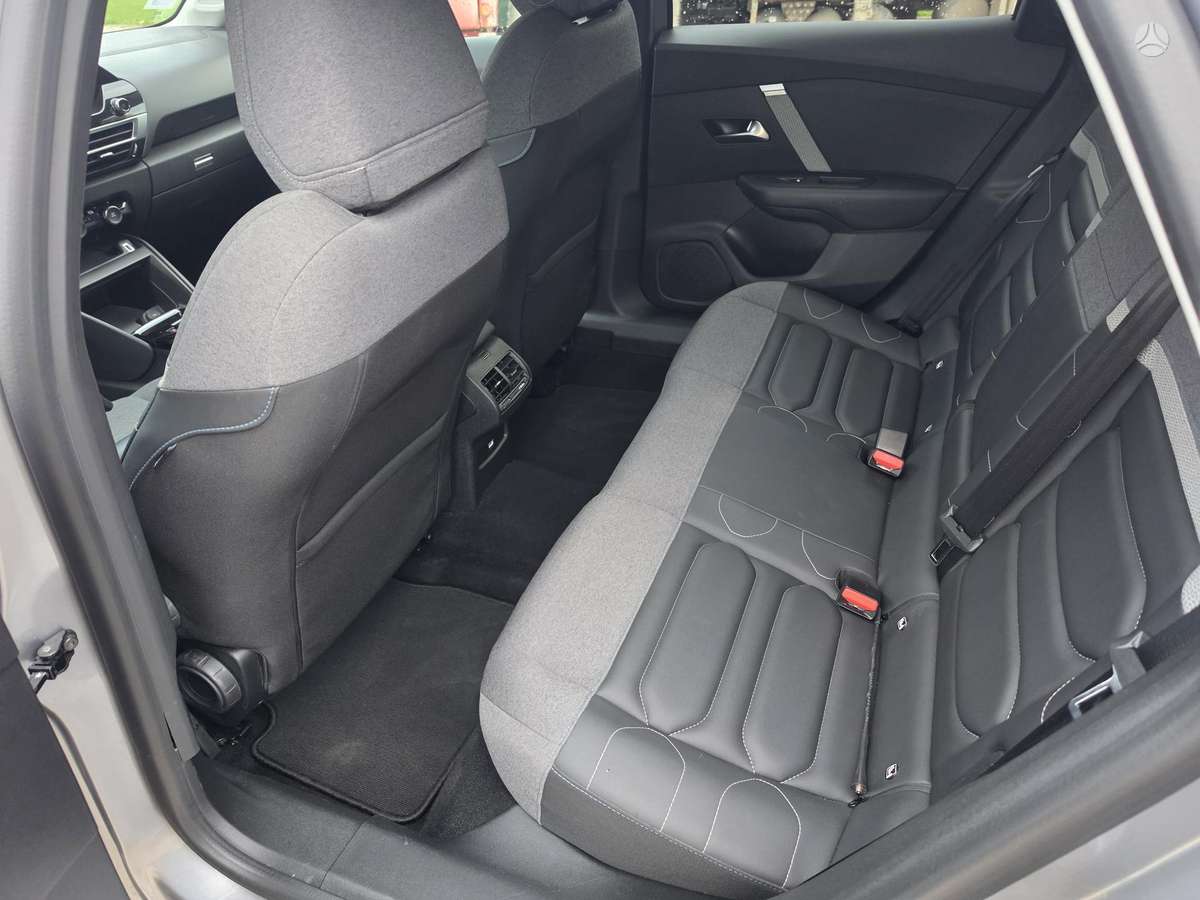 Citroen C4, 1.5 l., Внедорожник / Кроссовер