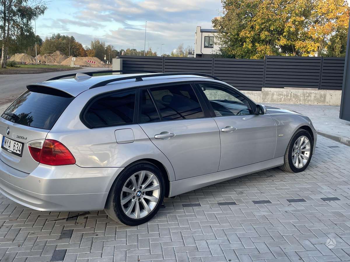 BMW 320, 2.0 l., universalas