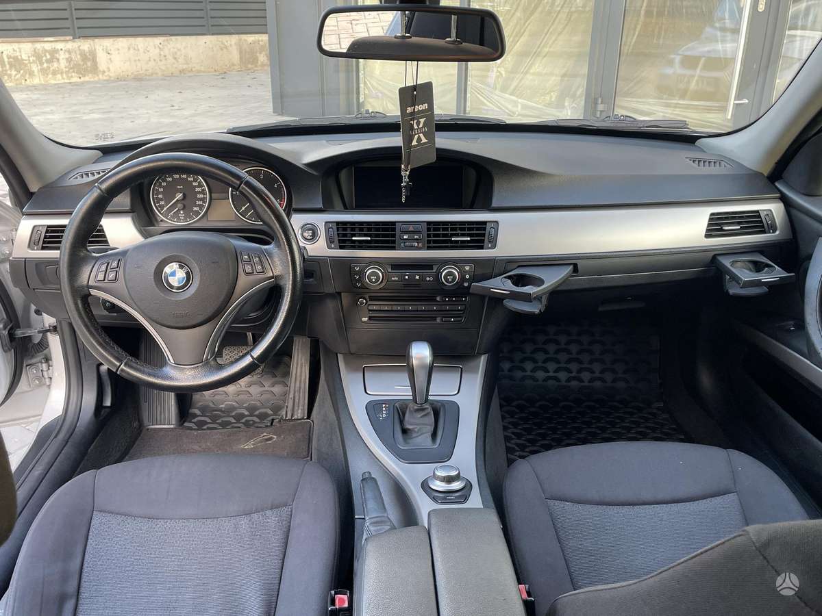 BMW 320, 2.0 l., wagon