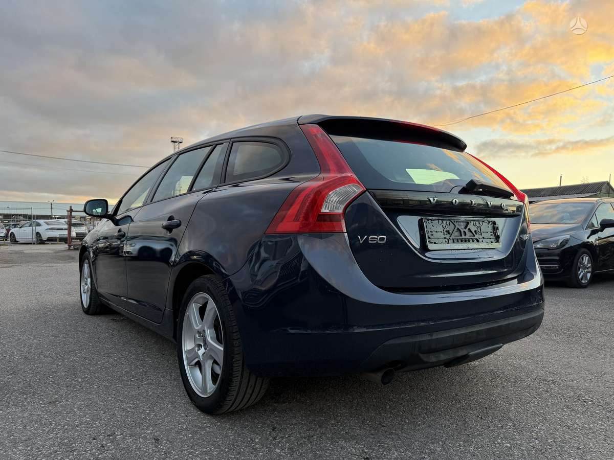 Volvo V60, 2.0 l., Универсал