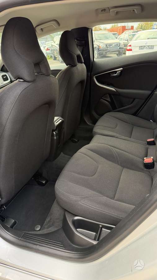 Volvo V40, 2.0 l., Универсал