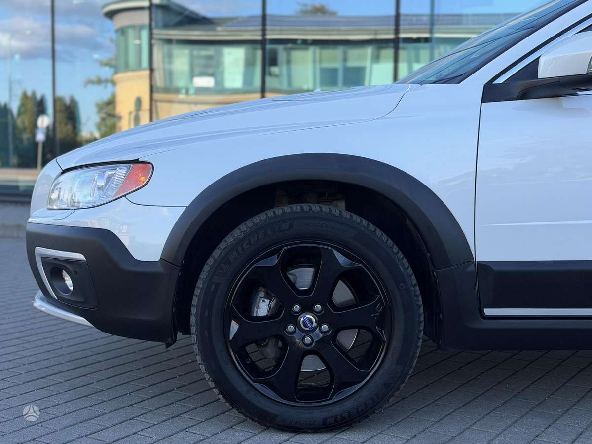 Volvo XC70, 2.4 l., wagon