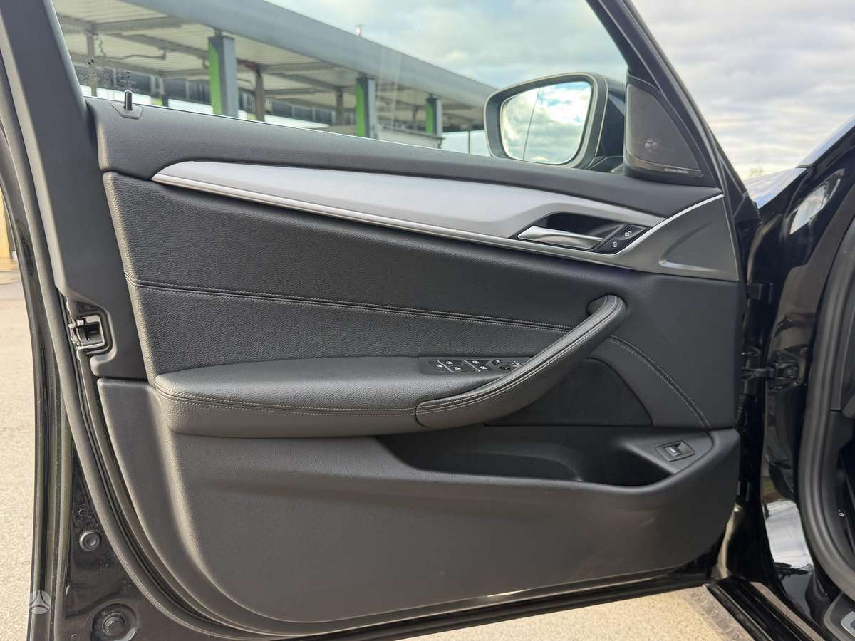BMW 520, 2.0 l., wagon