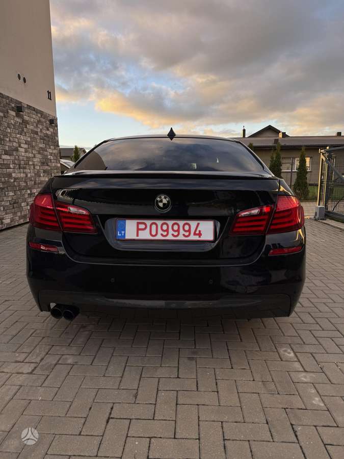 BMW 528, 3.0 l., Седан