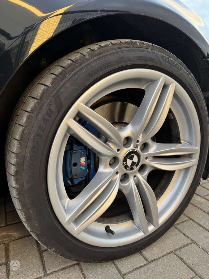BMW 528, 3.0 l., Седан