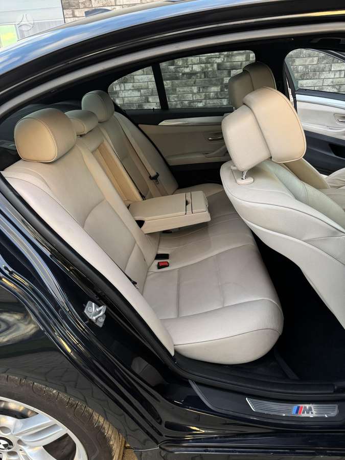 BMW 528, 3.0 l., Седан