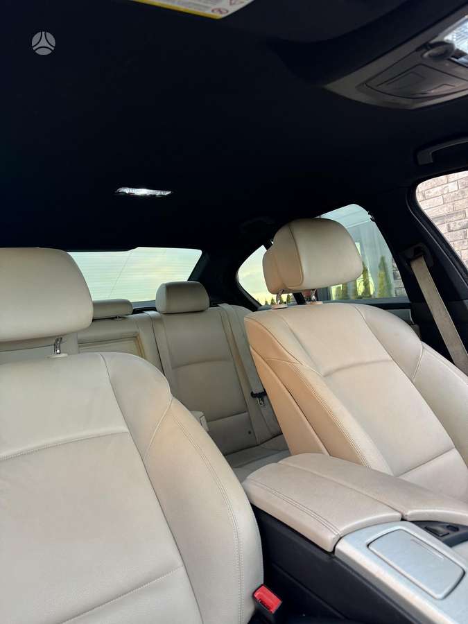 BMW 528, 3.0 l., Седан