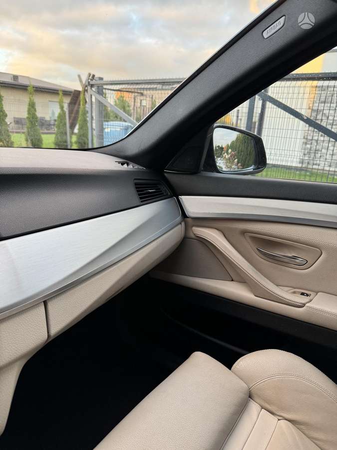 BMW 528, 3.0 l., Седан