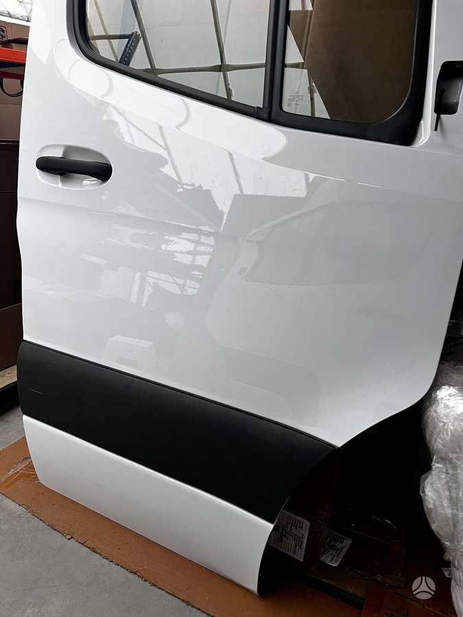 Mercedes-Benz Sprinter двери