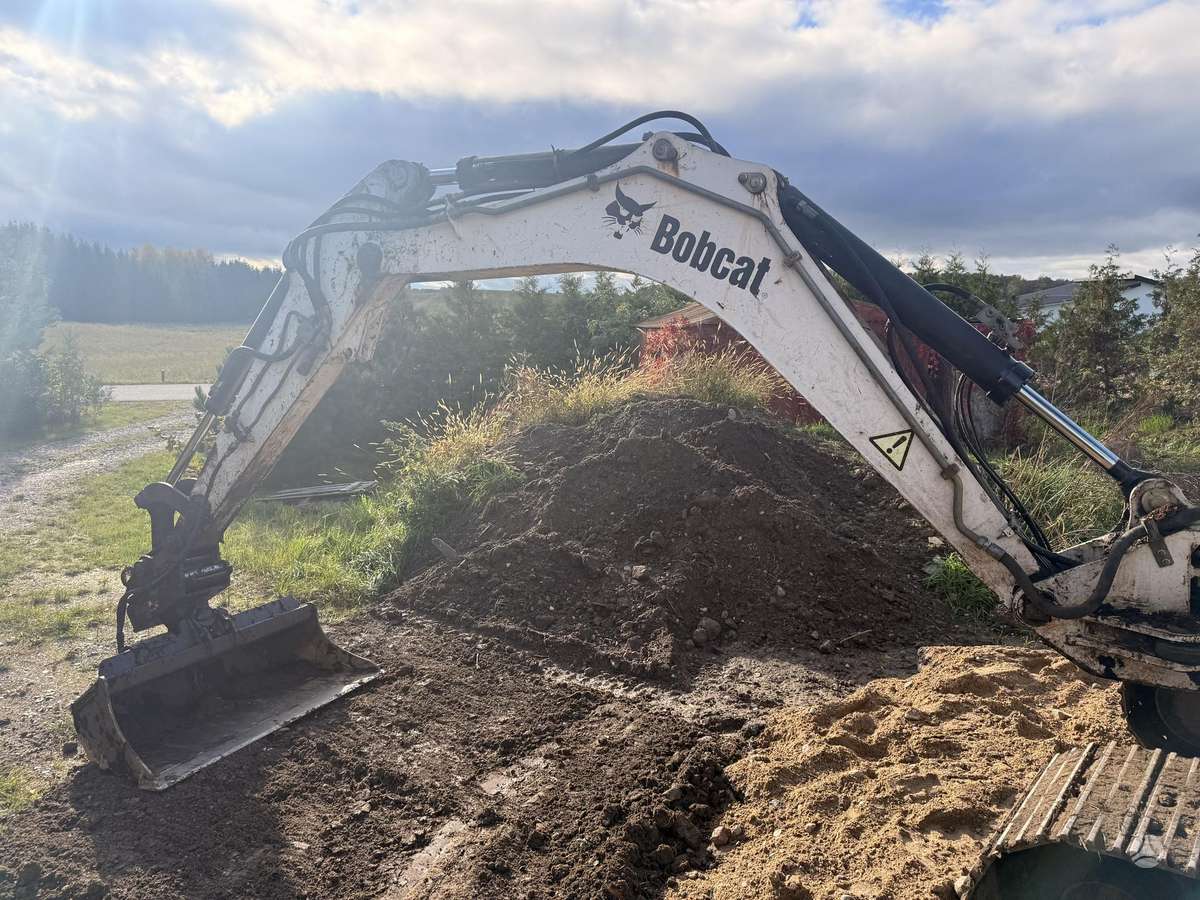 Bobcat 442, excavator