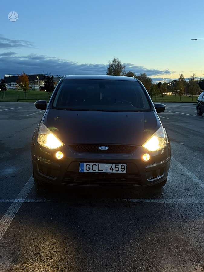 Ford S-MAX, Универсал