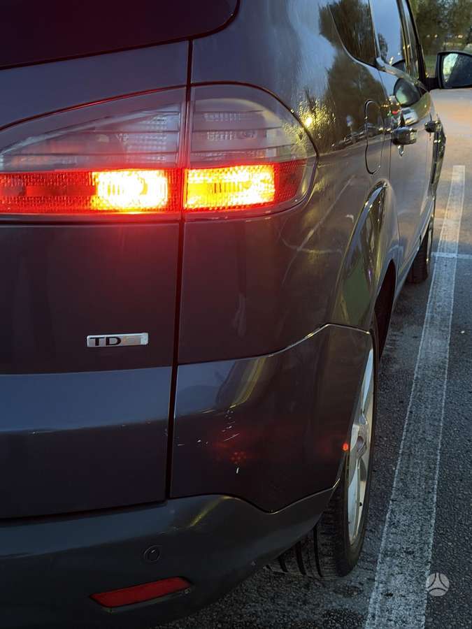 Ford S-MAX, Универсал