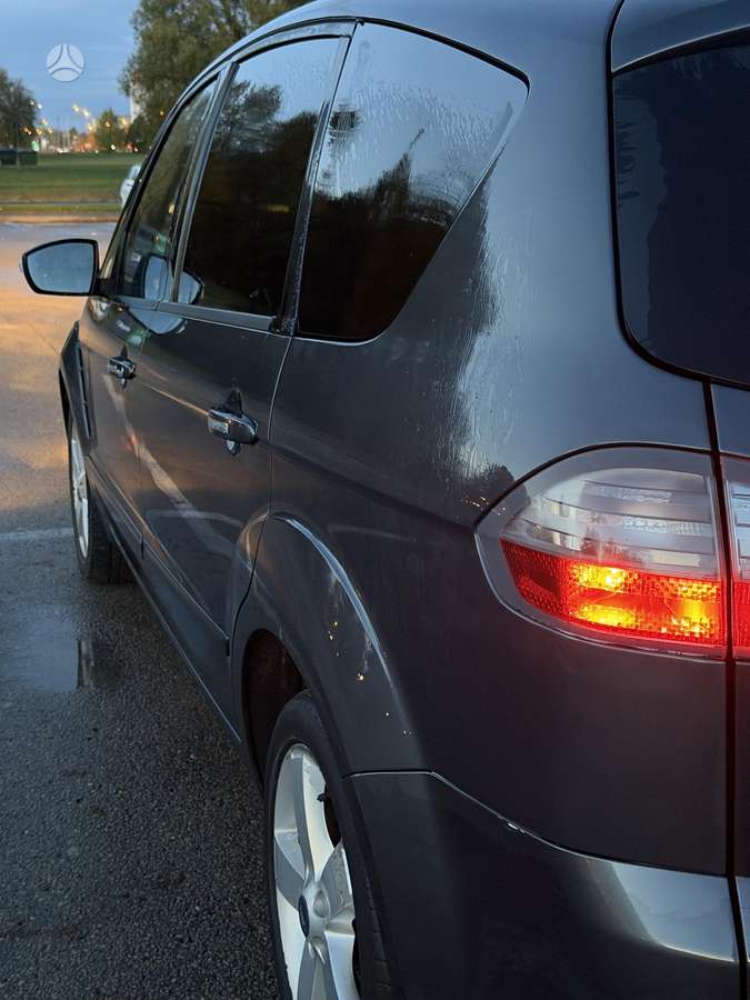 Ford S-MAX, Универсал